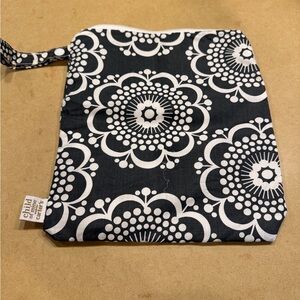 Child of Mine by Carter's Kids Black and White Floral Wet/Dry Bag